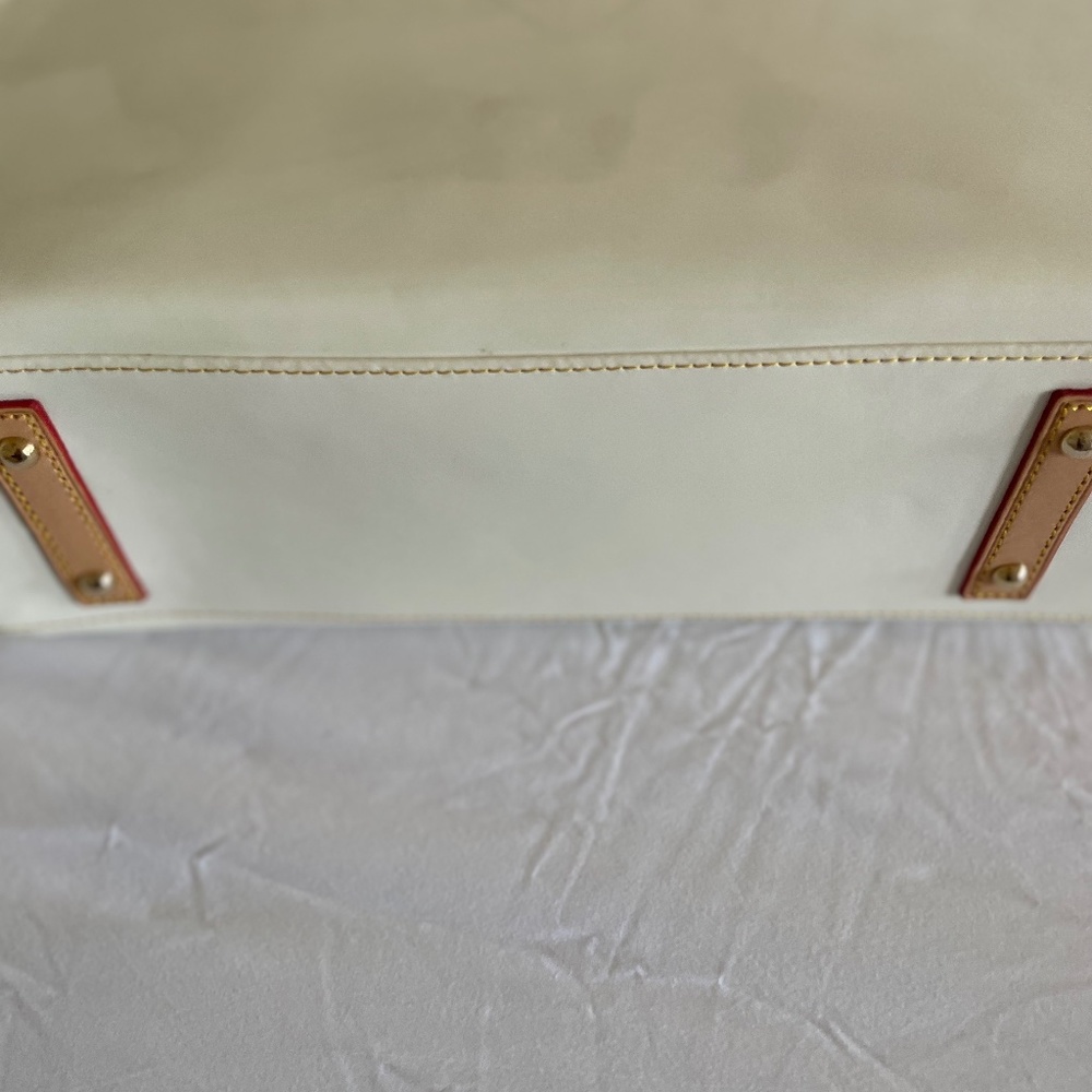 Purse - Picture 3 of 4